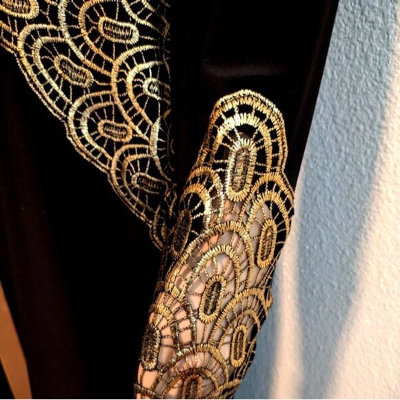 Elegant Black and Gold Maxi Dress - Picture 10 of 15